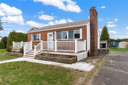 16 Rabbit Run, Westerly, RI, 02891-3504 | Card Image