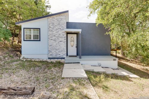 1576 Enchanted River Dr, Bandera, TX, 78003-5191 | Card Image