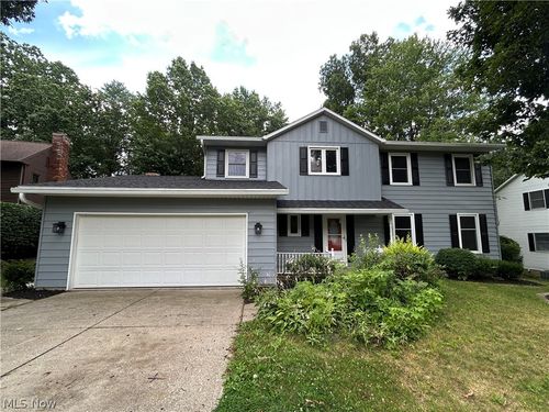 501 Red Rock Dr, Wadsworth, OH, 44281-2210 | Card Image