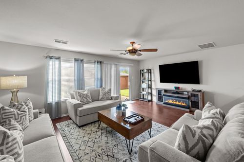 7641 Rainbow Creek Dr, Fort Worth, TX, 76123-2117 | Card Image