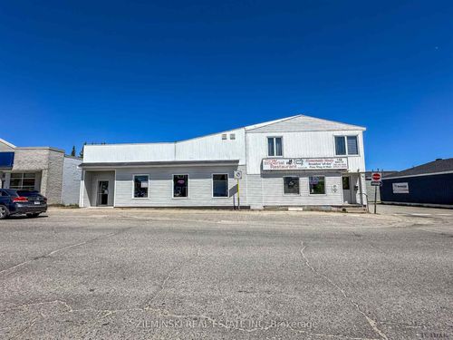 {{alt}} | Card Image