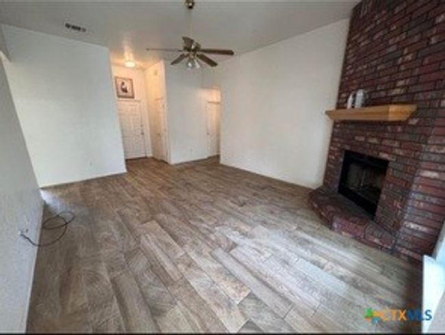1706 Boydstun Loop, House other with 3 bedrooms, 2 bathrooms and null parking in Killeen TX | Image 5