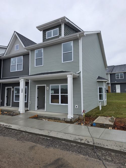 132 Front Ridge Cir, Clarksville, TN, 37040-7387 | Card Image