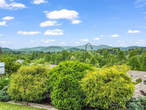 5802 Wood Duck Way, Hendersonville, NC, 28792-7998 | Card Image