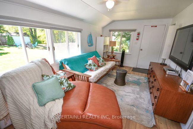 73075 Ducharme Beach Rd, House other with 5 bedrooms, 2 bathrooms and 4 parking in Zurich ON | Image 11