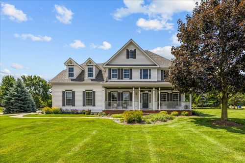 4N796 W Woods Ct, St. Charles, IL, 60175-5515 | Card Image