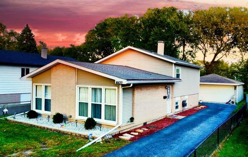 16637 Paulina St, Markham, IL, 60428-5849 | Card Image