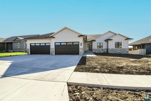 1612 N Notley Ct Court, Sioux Falls, SD, 57110 | Card Image