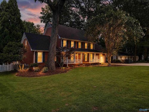 2804 Hunterwood Dr Se, Decatur, AL, 35603-5638 | Card Image