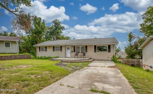 1628 Jefferson Cir, Webb City, MO, 64870-2908 | Card Image