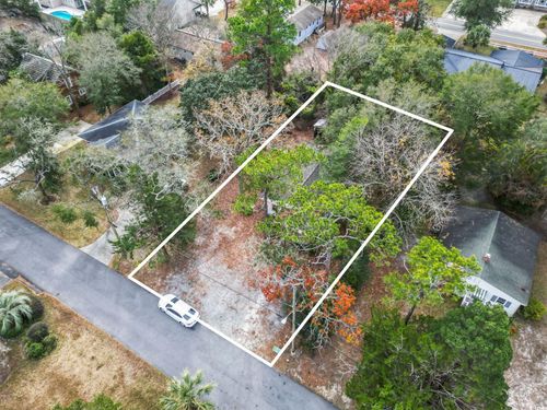 701 40th Ave S, North Myrtle Beach, SC, 29582-5042 | Card Image