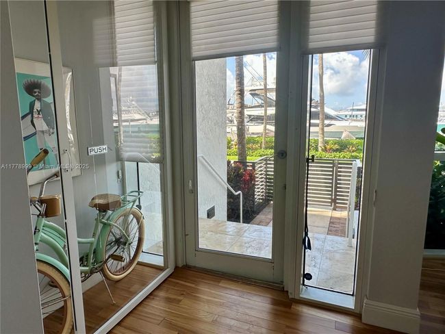 STE-4M - 400 Alton Rd, Condo with 1 bedrooms, 2 bathrooms and null parking in Miami Beach FL | Image 35