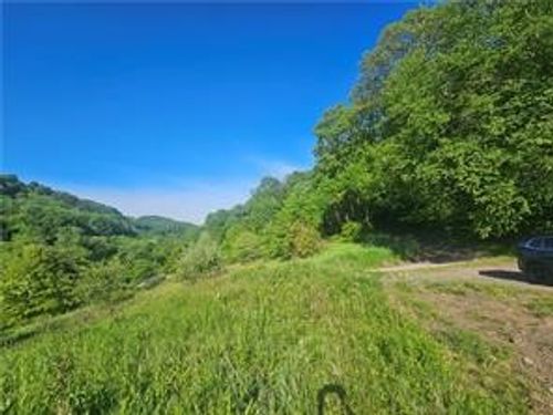 - Magnani Ln, Brady's Bend Twp, PA, 16025 | Card Image