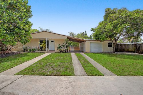 9770 Cutler Ridge Dr, Cutler Bay, FL, 33157-8717 | Card Image