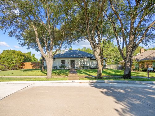 2001 Portsmouth Dr, Richardson, TX, 75082-4837 | Card Image