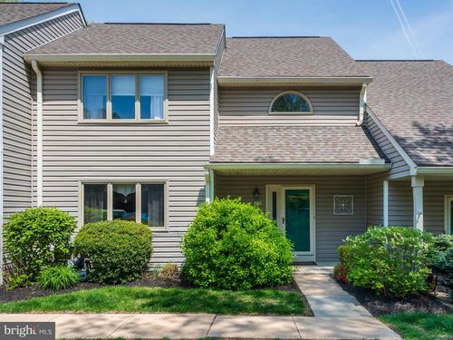 101-101 Yellowwood Dr, DOWNINGTOWN, PA, 19335-1091 | Card Image