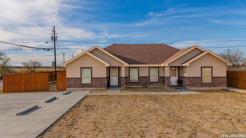 47 Wagon Wheel Rd, Eagle Pass, TX, 78852 | Card Image