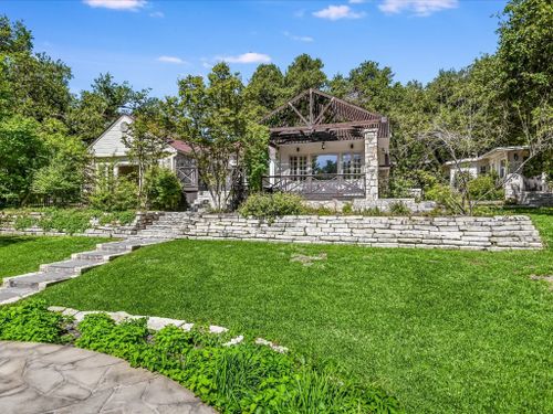 204 Westhaven Dr, West Lake Hills, TX, 78746-4443 | Card Image