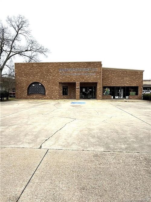 3806 Common St, Lake Charles, LA, 70607-2938 | Card Image