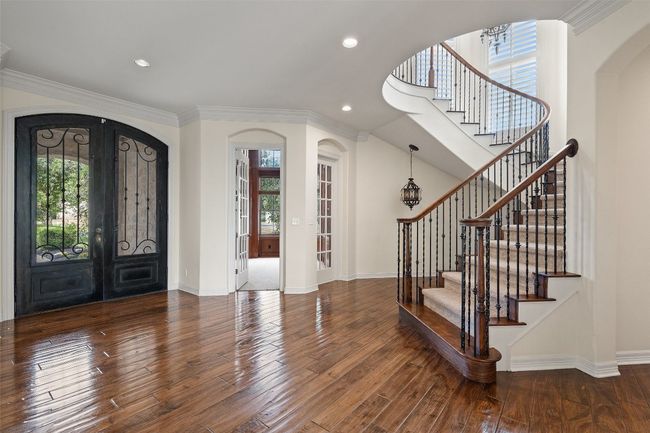 2413 Never Bend Cv, House other with 4 bedrooms, 4 bathrooms and 3 parking in Austin TX | Image 4