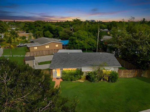 1864 Sw 37th Ave, Fort Lauderdale, FL, 33312-4218 | Card Image