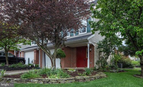 755 Robin Hill Cir, YORK, PA, 17404-8448 | Card Image