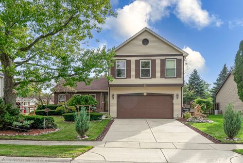 41 Siems Dr, Glendale Heights, IL, 60139-1881 | Card Image