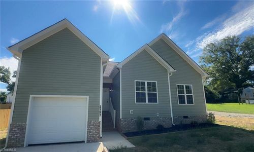 2187 N Cleveland Ave, Winston Salem, NC, 27105 | Card Image