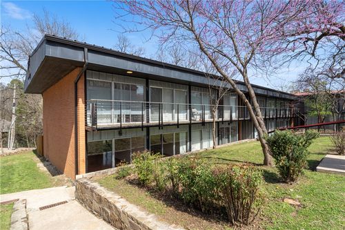 8, 12 S Hill S., Fayetteville, AR, 72701 | Card Image