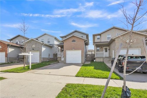 425 Erinbrook Dr, Kitchener, ON, N2E3S4 | Card Image