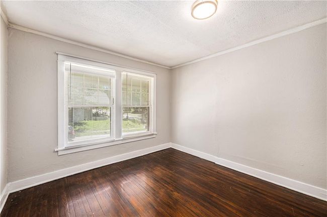 3842 E 68 Th Ter, House other with 2 bedrooms, 2 bathrooms and null parking in Kansas City MO | Image 6