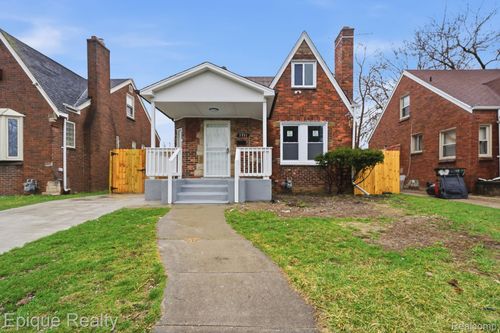 9991 Robson St, Detroit, MI, 48227-2416 | Card Image