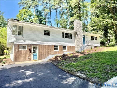 7335 Cherokee Rd, Richmond, VA, 23225-1632 | Card Image