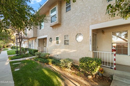 43675 Park Avenue, Lancaster, CA, 93534 | Card Image