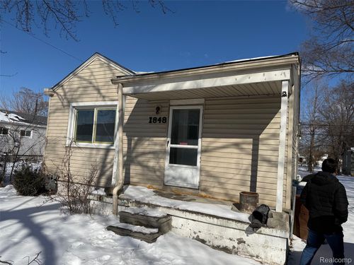 1848 Garfield Ave, Lincoln Park, MI, 48146-2224 | Card Image