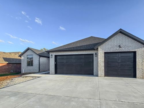 3800 W Broadmoor St, Springfield, MO, 65807 | Card Image