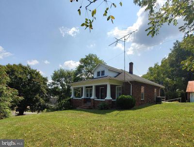 6951 Hedgesville Road, House other with 3 bedrooms, 2 bathrooms and null parking in HEDGESVILLE WV | Image 1