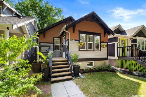 2061 Elphinstone St, Regina, SK, S4T3N5 | Card Image