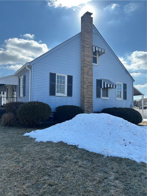 311 Sunset Dr, Lower Burrell, PA, 15068-3222 | Card Image