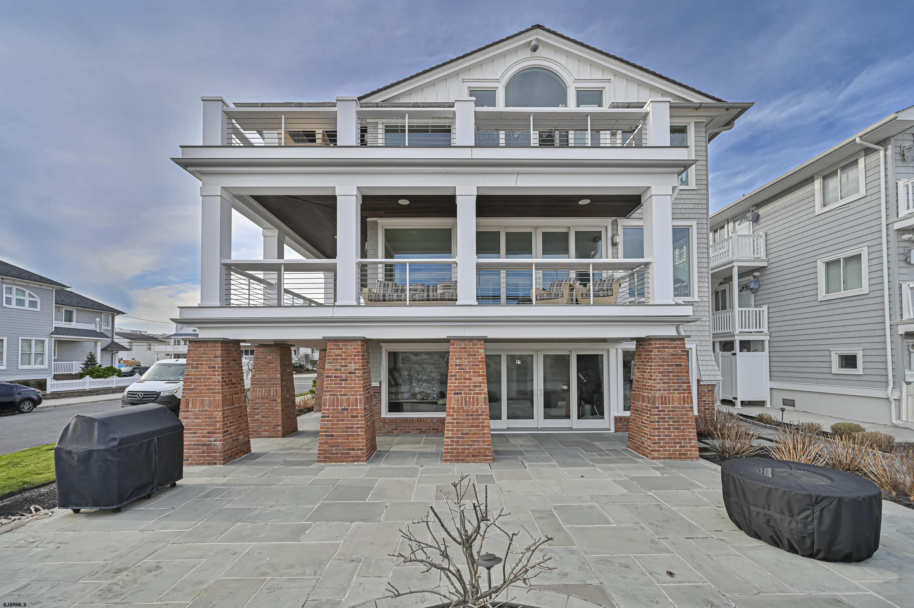 Central Ave, Ocean City, NJ 08226