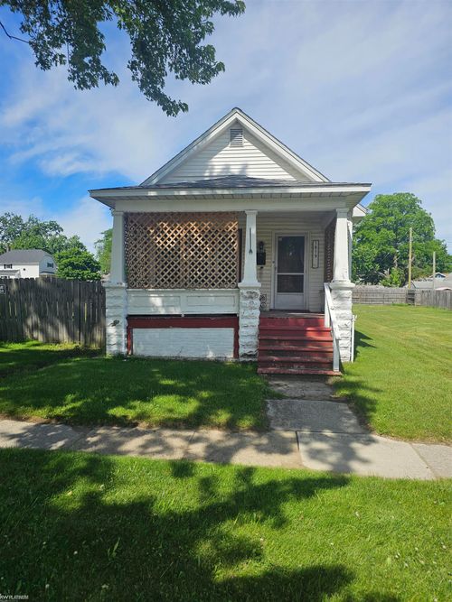 1819 10th St, Port Huron, MI, 48060-6212 | Card Image