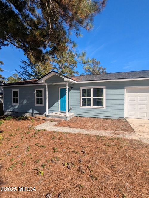 3533 Windsor Cir, Macon, GA, 31217-6226 | Card Image