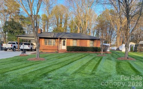 254 Lucky Drive Nw, Concord, NC, 28027 | Card Image