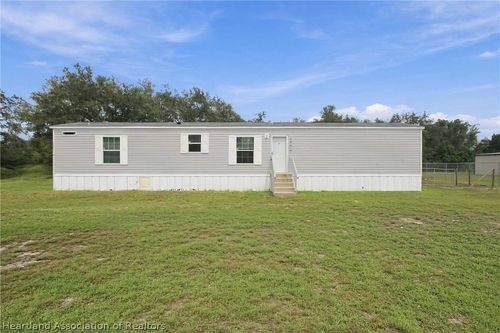 3001 Holiday Beach Dr, Avon Park, FL, 33825-9672 | Card Image
