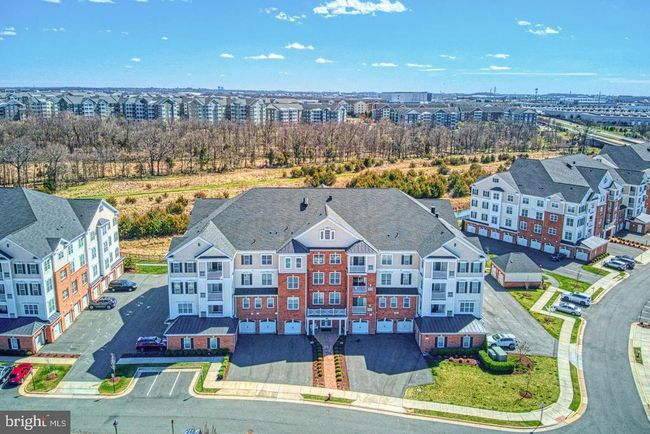 APT-406 - 44589 York Crest Ter, Condo with 3 bedrooms, 2 bathrooms and null parking in ASHBURN VA | Image 56