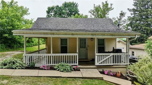 10277 Fryburg Rd, Fredericksburg, OH, 44627-9732 | Card Image