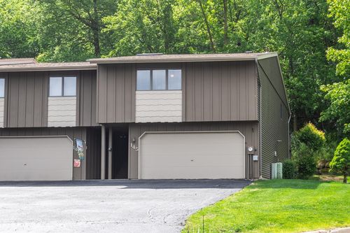 145 Kingswood Dr, Red Wing, MN, 55066-1401 | Card Image