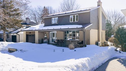 74 Inwood Cres, Kitchener, ON, N2M2M1 | Card Image