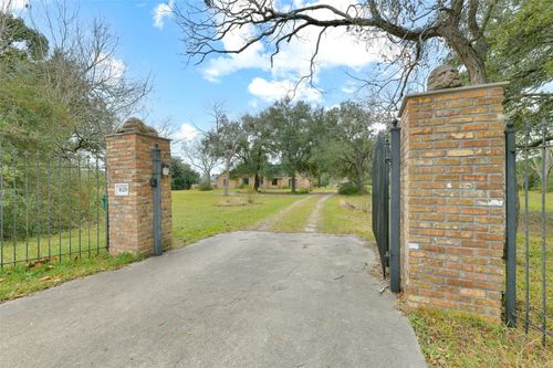 1628 Vauthier St, La Marque, TX, 77568-4742 | Card Image