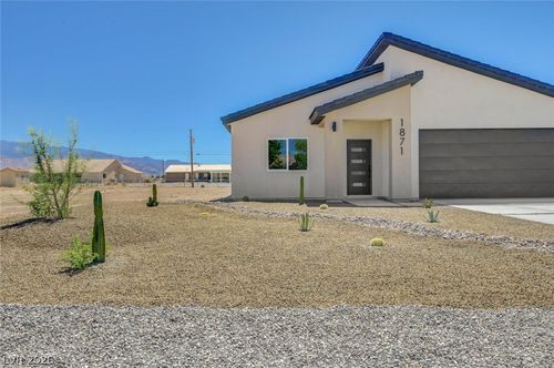 1871 S Manzanita Dr, Pahrump, NV, 89048-2423 | Card Image
